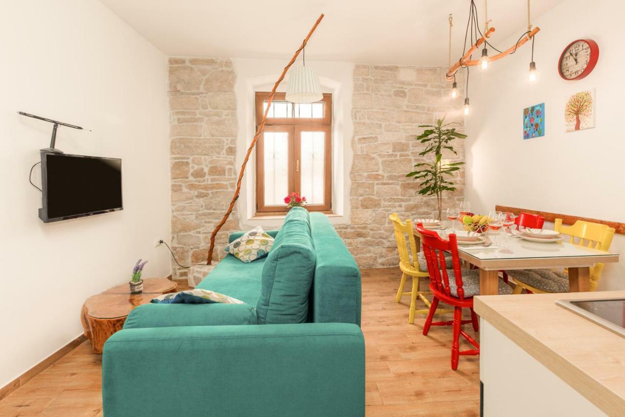 Apartment Henna พูลา ภายนอก รูปภาพ
